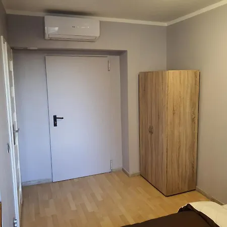 Jasna Self Check-in * Varšava