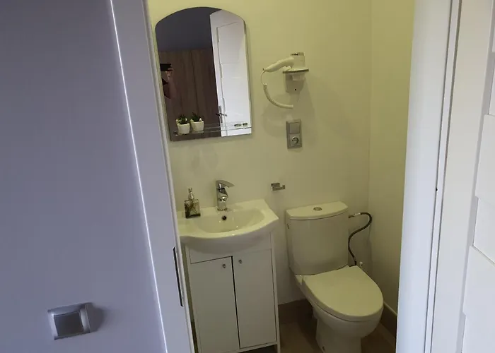 Jasna Self Check-in Hotel Varšava